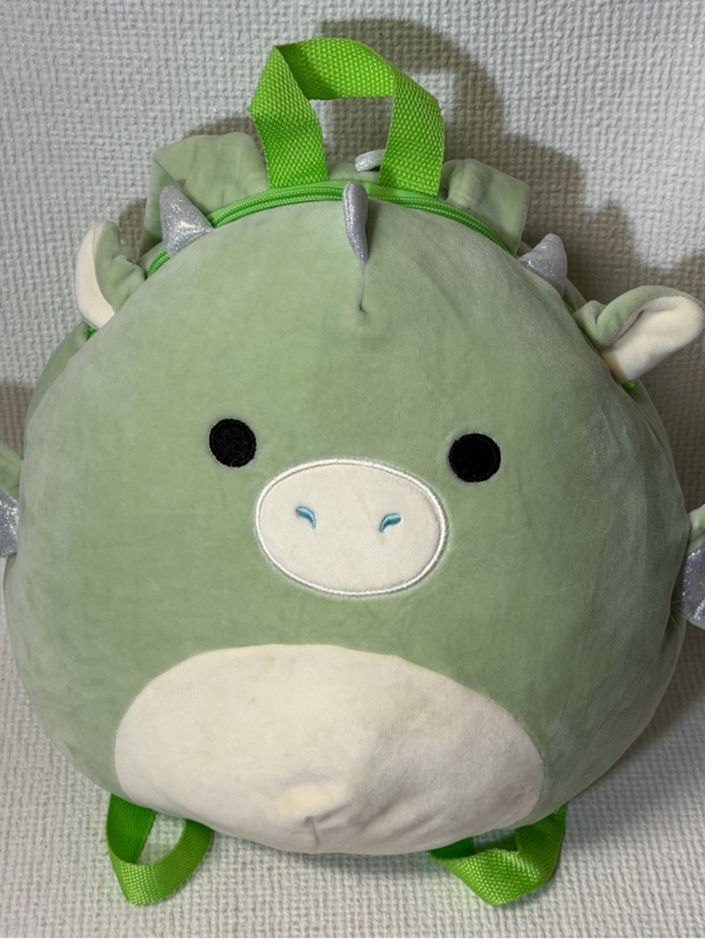 Drew The Dragon Squishmallows Plush Backpack 12' Green Silver
Wings Horns - Picture 2 of 5
